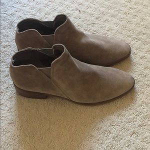 Dolce Vita booties